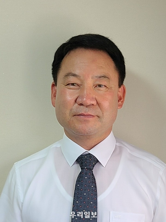 한국폴리텍대학 남인천캠퍼스 황환일 스마트표면처리과 교수.
