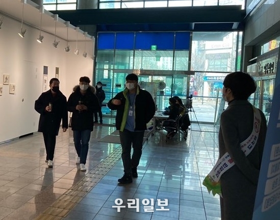 구청 전직원 텀블러 이용 ⓒ계양구청