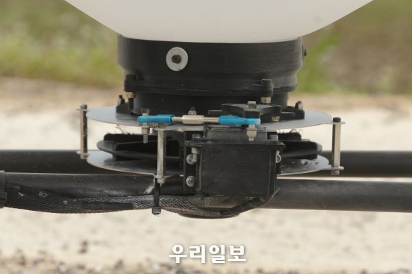 유)서해항공기술, 요소 씨앗 입제기 드론 모습. (사진제공=서해항공기술)