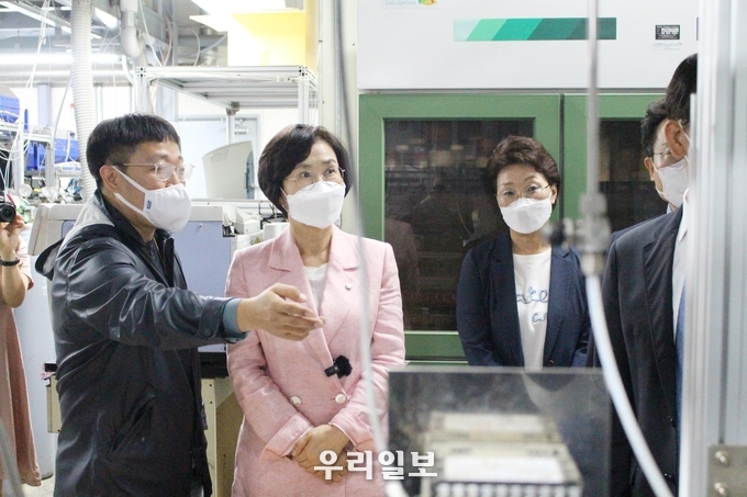 김상희 국회부의장이 한국과학기술연구원(KIST) 탄소중립 연구현장을 방문했다.(사진=김상희 국회의원실)