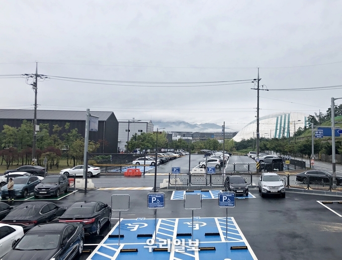 서충주기업도시 공영주차장.(사진=충주시청)