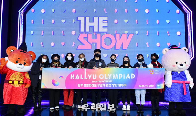 더 쇼(The Show) 무대 체험.(사진=한국관광공사)