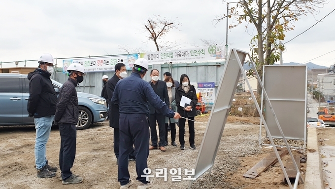 충주시립노인요양원 건립현장 방문.(사진=충주시청)