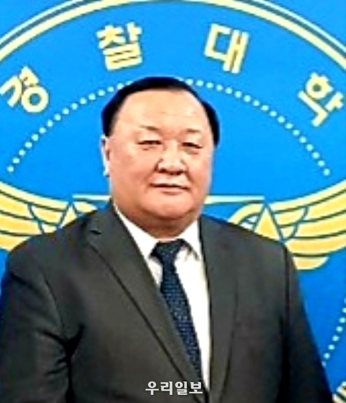 몽골국립경찰대학교총장 바타르 볼드바타르(Bataar BOLDBATAAR) 대한민국을 빛낸 13인 대상 "평화봉사부문" 평화봉사공헌대상 수상자로 선정되었다.