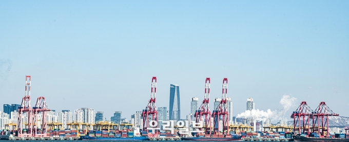 인천항 신항 전경 ⓒ 인천항만공사 제공