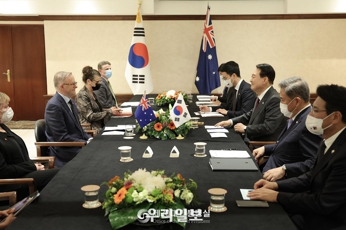  윤석열 대통령은 앤서니 노먼 알바니지 호주 총리와 정상회담을 가졌다. ⓒ 대통령실 제공