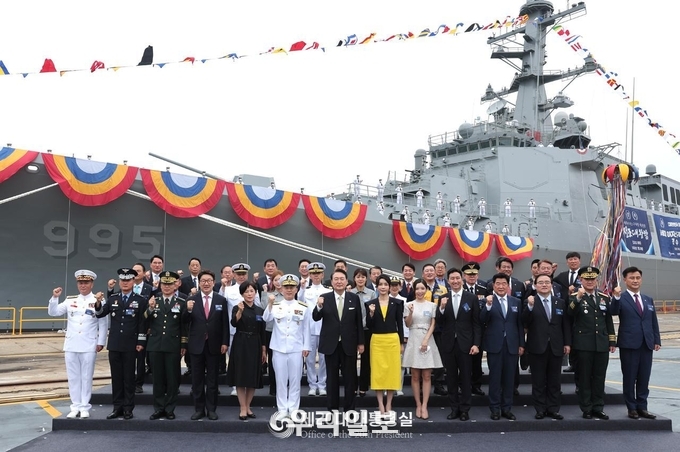 7월 28일 윤석열 대통령 내외가, 정조대왕함 진수식에 참석했다. ⓒ 대통령실 제공