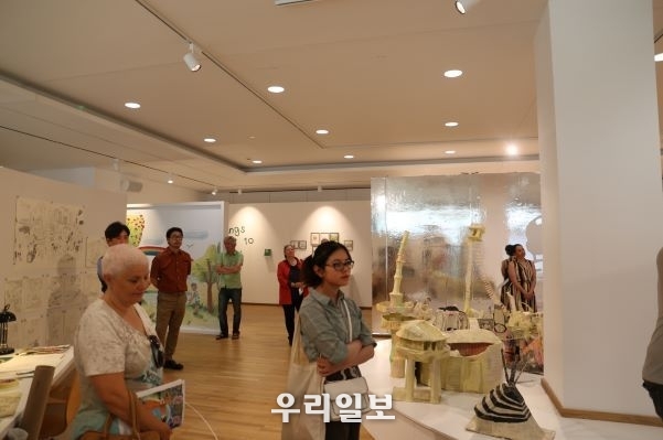 전시 '유연한 걸음'