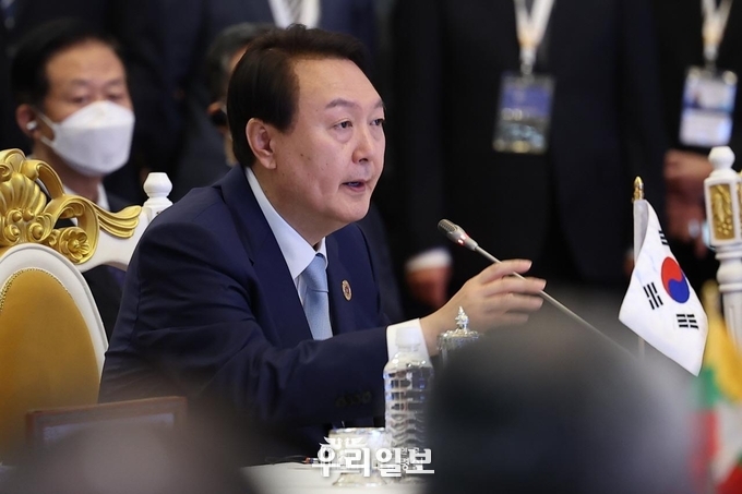 11월 12일 윤석열 대통령은 아세안+3 정상회의에 참석해 모두발언을 하고 있다 ⓒ 대통령실 제공
