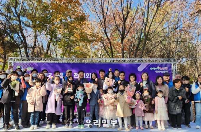 십정2동 주민자치회, 우리마을 그리기 동암산 전시회 실시 ⓒ 부평구청 제공