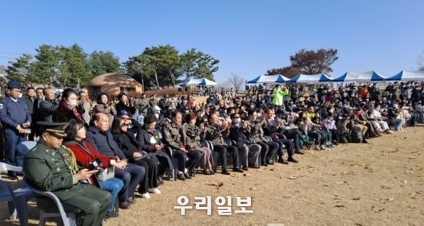 지난 26일 제6회 세계밀리터리룩 페스티벌 군 문화축제를 많은 시민단체, 군장병, 군민, 시민 등이 참석하고 있다.