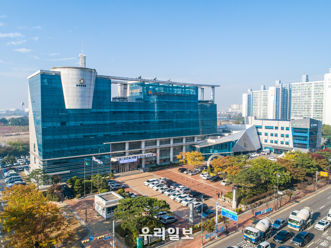 옹진군청사 전경
