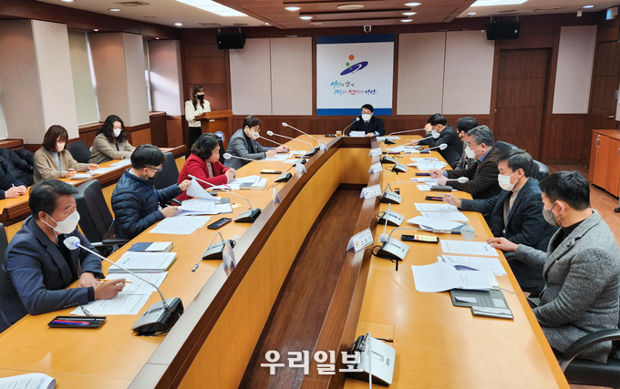 안산시가 전세사기 방지 예방을 위한 긴급 대책회의를 진행하고 있다.(사진=안산시청)