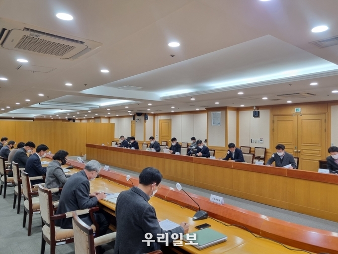 충주시 현안업무회의 모습.(사진=충주시청)