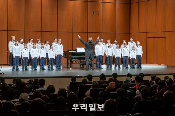 관악아트홀 빈 소년합창단 신년음악회 공연 현장 모습