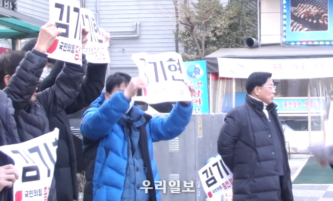 맨 오른쪽 최태영 유세총괄본부장.