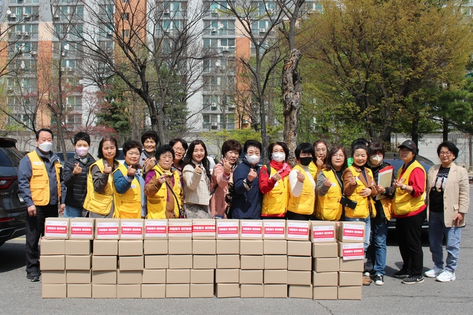 인천지사가 적십자봉사회 미추홀구지구협의회 취약계층 177세대를 방문해 겉절이 김치(1세대당 3kg)를 전달할 예정이다. ⓒ 적십자봉사회 미추홀구지구회 제공
