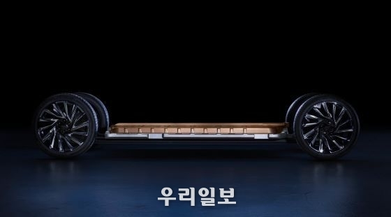 캐딜락 리릭 얼티엄
