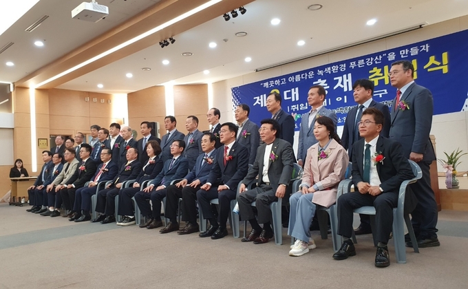 (사)녹색환경실천본부 3대 이철구 총재 취임식을 개최 후 기념촬영을 하고 있다. ⓒ 녹색환경본부 제공