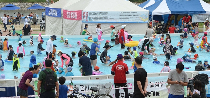 연수구, 송도유원지의 추억 ‘해변축제’ 되살리며 아련한 추억과 온 가족이 즐길 수 있는 세대공감 축제 준비한다. ⓒ 연수구 제공