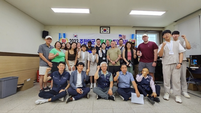  통복시장 주한미군 대상 한미 징검다리 문화교류행사 개최하고 있다. ⓒ 평택시 제공