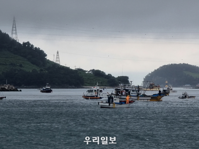 실종자를 수색하는 구조세력