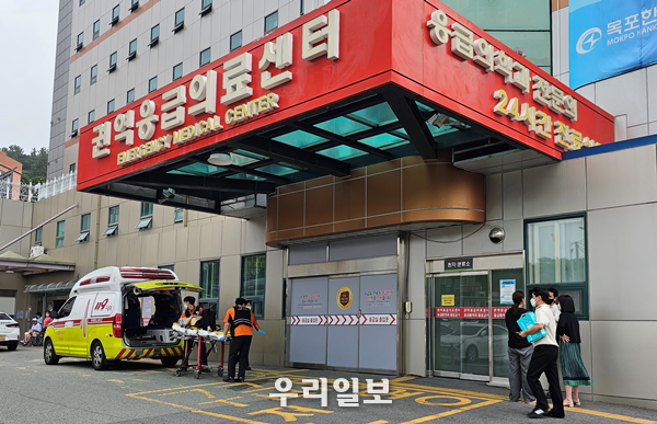권역응급의료센터 환자이송 목포한국병원.ⓒ전남도청 제공