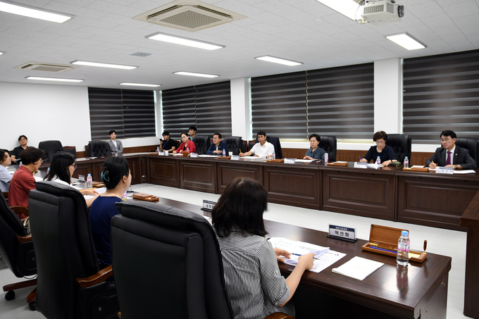 미추홀구의회 복지위원회 지역아동센터장과의 간담회 애로사항 청취하는 시간을 가졌다. ⓒ 미추홀구 의회 제공
