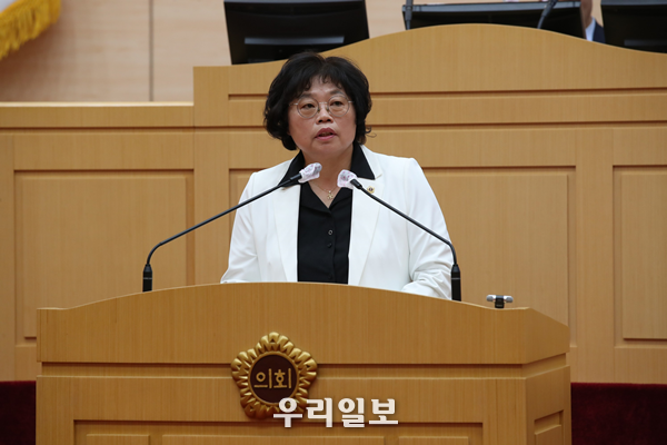 장은영 전라도의원이 본회의장에서 발언하고 있다.ⓒ전남도의회 제공