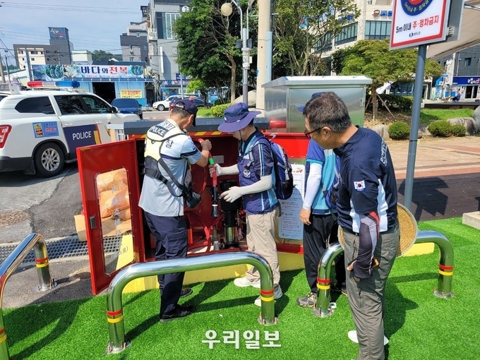 완도해양경찰서가 해양경찰 파수꾼과 함께 집중호우 대비 사고예방 순찰을 하고 있다.ⓒ완도해양경찰서 제공