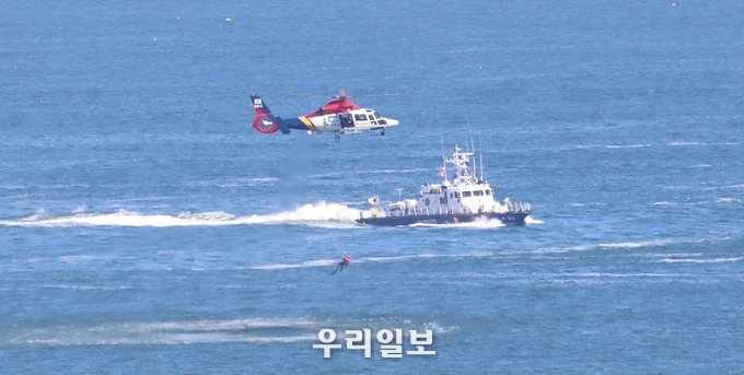 민·관·군 합동 수난 대비 기본 훈련 모습.ⓒ여수해양경찰서 제공
