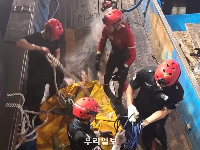 완동해양경찰서가 전남 진도해역 조력발전소에 연이은 선박 충돌·로 인해 출동했다.ⓒ완도해양경찰서 제공