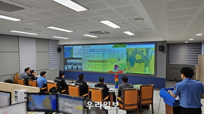여수해양경찰서가 지역구조본부 3단계 격상으로 총력 대응하고 있다.ⓒ여수해양경찰서 제공