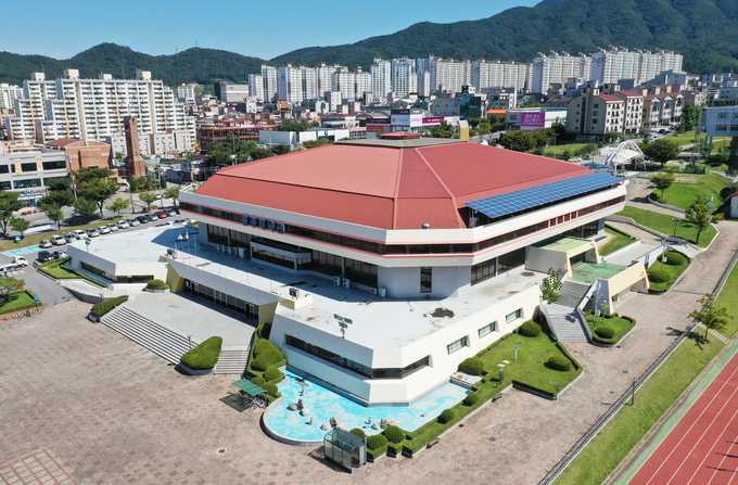 충주체육관 전경.ⓒ충주시 제공