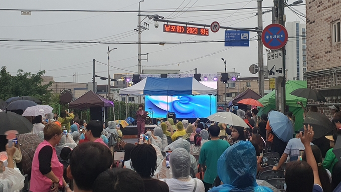 평택시가 추석명절을 앞두고 전통시장을 대상으로 합동안전점검을 하고 있다 ⓒ 평택시 제공