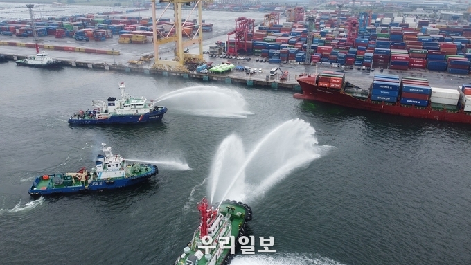여수해양경찰서가 해양오염사고 대비 훈련을 진행하고 있다.ⓒ여수해양경찰서 제공