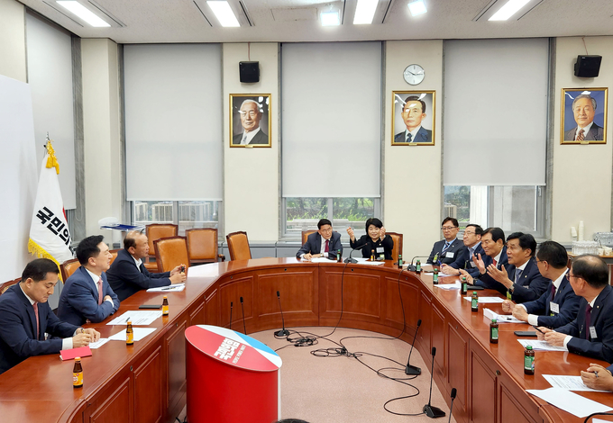 국민의힘 김기현 당대표 간담회를 가지고 있다. ⓒ 영광군의회 제공