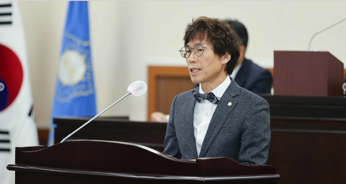 최훈 의원이 "제269회 임시회 제2차 본회의",에 의정자유발언을 하고 있다. ⓒ 인천동구의회 제공