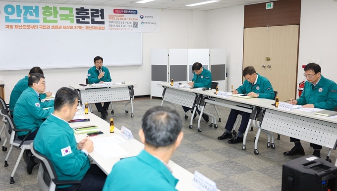 도성훈 인천시교육감, 재난상황 토론훈련 주재하고 있다. ⓒ 인천시교육청 제공