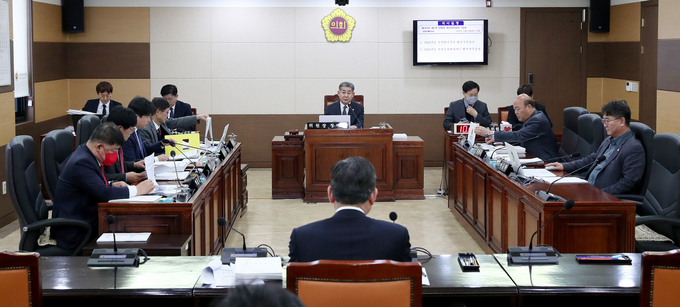 인천시의회 행정사무감사 인천환경공단 감사를 진행하고 있다. ⓒ 인천시의회 제공