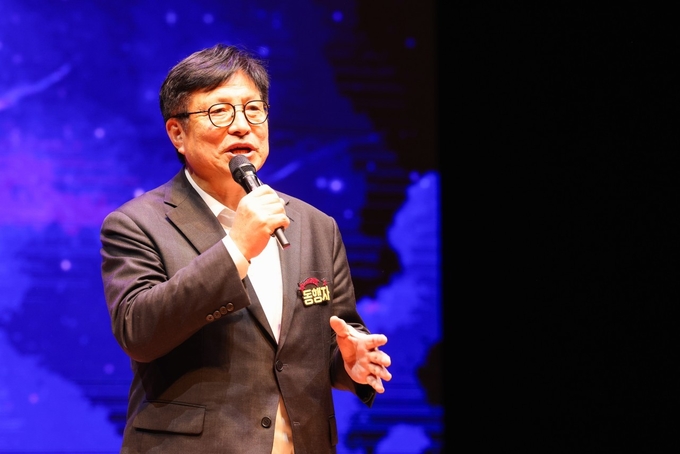 도성훈 인천시교육감, “은하수학교, 학생자치를 실현하는 미래교육 견인” 격려자리에서 인사말을 하고 있다. ⓒ 인천시교육청 제공