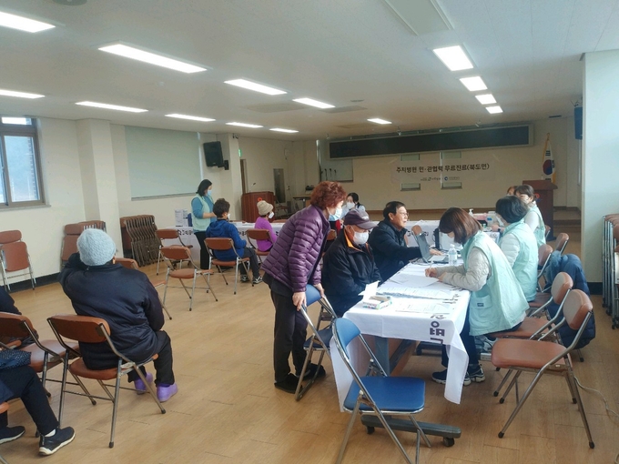  나은병원 장봉도 무료진료 실시하고 있다. ⓒ 옹진군 제공