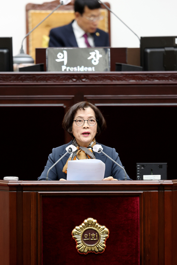 신영희 의원이 ‘제291회 시의회 제2차 정례회 제3차 본회의’ 5분 자유발언을 하고 있다. ⓒ 인천시의회 제공