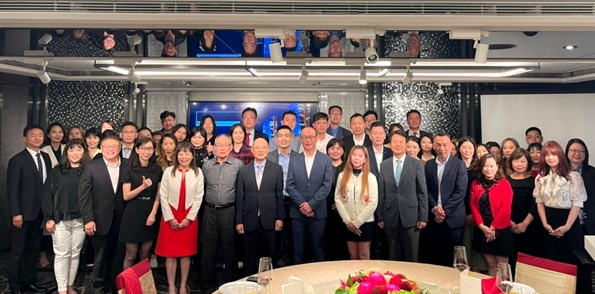 백현 인천관광공사 사장이 인천관광설명회를 개최한 후 기념촬영을 하고 있다. ⓒ 인천관광공사 제공