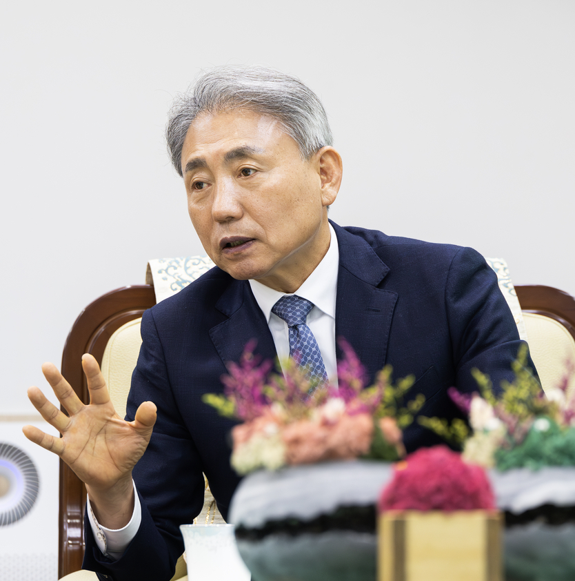 윤환 계양구청장이 인터뷰를 진행하고 있다. ⓒ 계양구 제공