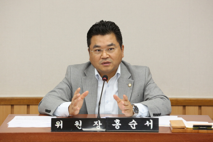홍순서 의원이 조례안에 대해 설명하고 있다. ⓒ 인천서구의회 제공