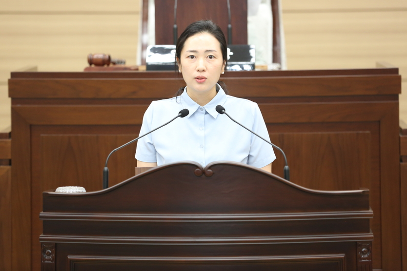 서지영 의원 구정질의를 하고 있다. ⓒ 인천서구의회 제공