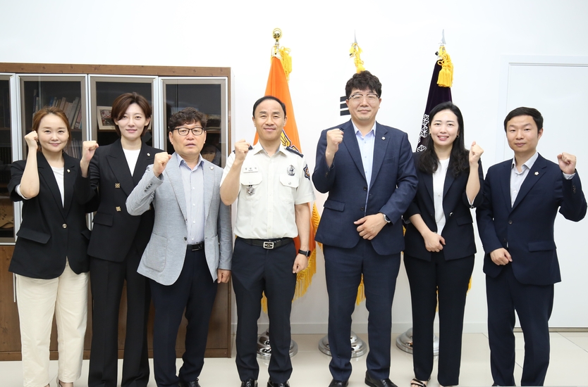 인천 서구의회 후반기 의장단 경찰서, 소방서 방문하고 있다. ⓒ 서구의회 제공