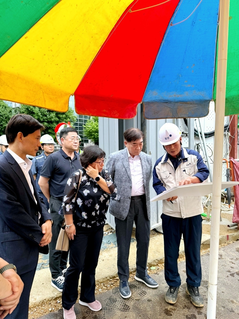 한국건강관리협회장 김인원,2026년 인천시지부 신청사 건립 진행 점검 방문하고 있다. ⓒ 한국건강관리협회 인천시집부 제공