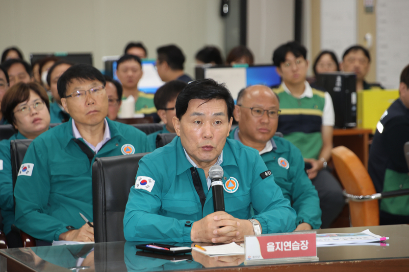 문경복 옹진군수가, 빈틈없는 국가안보, 2024년 을지연습 2일차를 점검하고 있다.. ⓒ 옹진군 제공